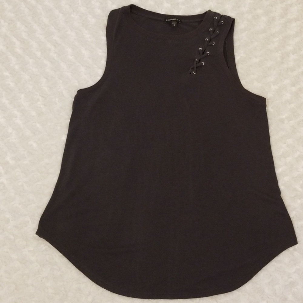 Express gray criss-cross design top - Picture 5 of 8